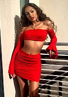 Aleina Topp